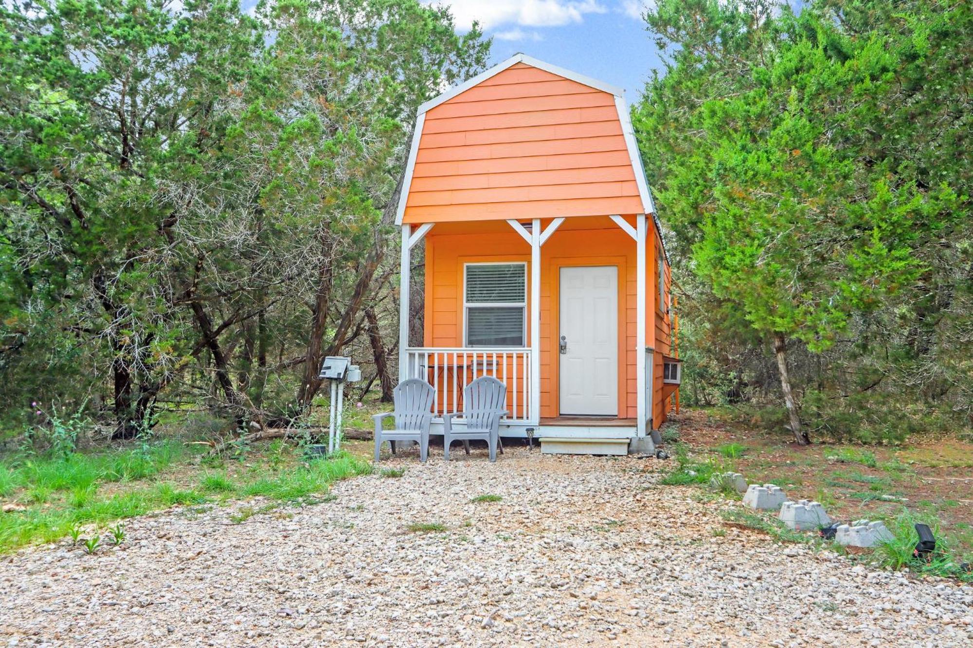The Driftwoods - Orange Tiny House Villa Екстериор снимка